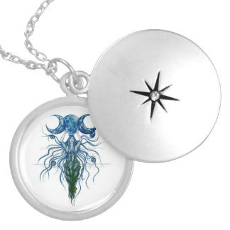 BEAUTIFUL Goddess showing the triple moon above. Silver Plated Necklace
