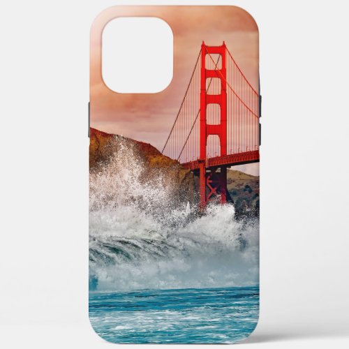 Beautiful Golden Gate Bridge Crashing Ocean Waves  iPhone 12 Pro Max Case