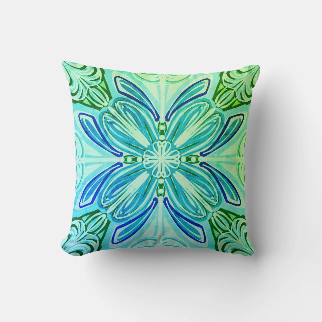 Beautiful green graphic design throw pillow (Front)