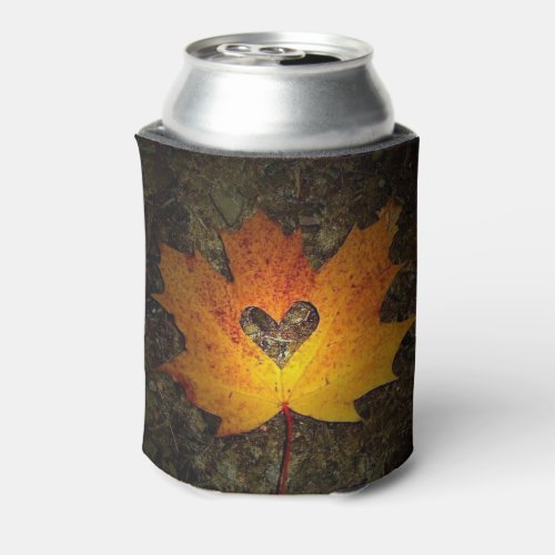 BEAUTIFUL HEART IN LEAF AUTUMN CAN COOLER