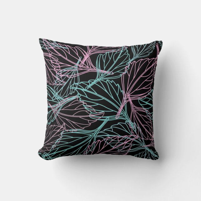 Beautiful Leaf pattern   Throw Pillow (Front)