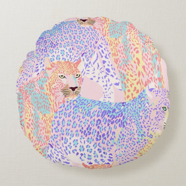 Beautiful Leopard Seamless Pattern illustration Ar Round Pillow (Front)