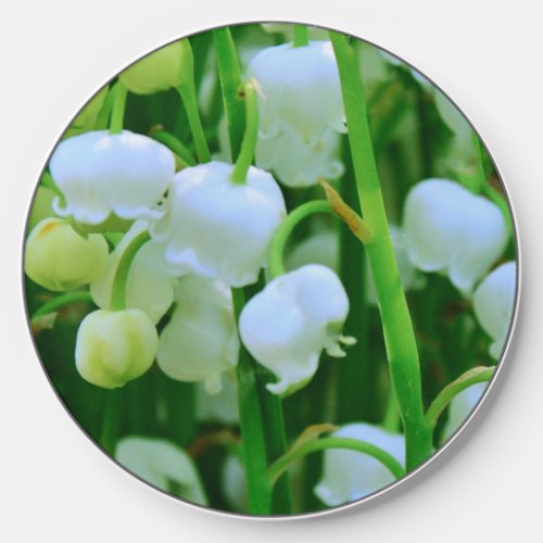 Beautiful Lily of the Valley Spring Flowers   Wireless Charger