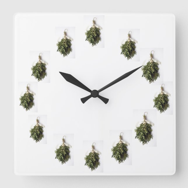 "BEAUTIFUL MISTLETOE" CHRISTMAS CLOCK (Front)