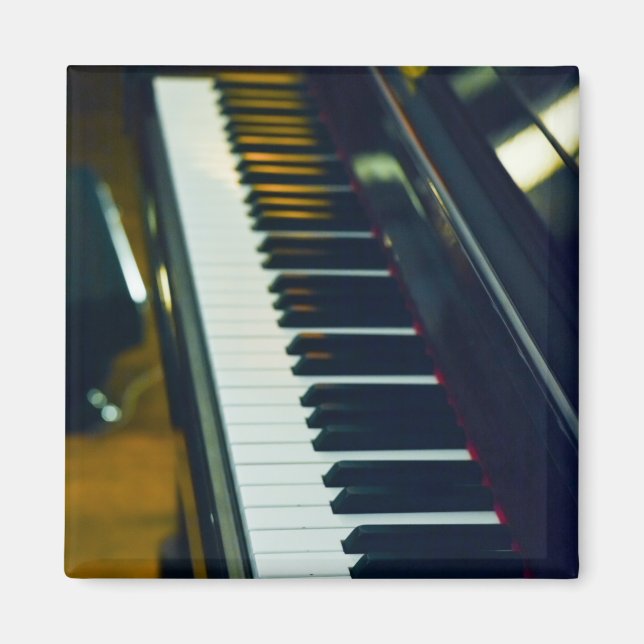 Beautiful Piano Magnet (Front)