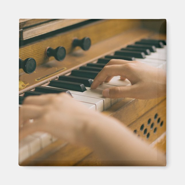 Beautiful Piano Magnet (Front)