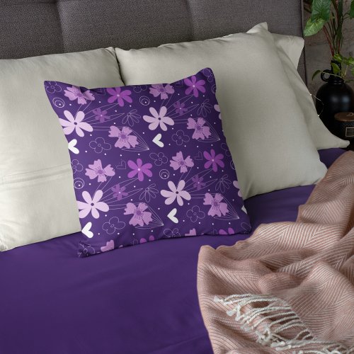 Beautiful Purple Floral Daisy Flower Pattern Throw Pillow