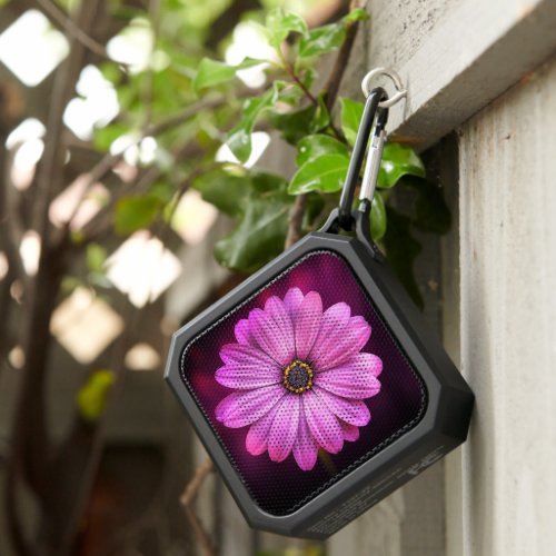 Beautiful Purple Pink Daisy Flower Bluetooth Speaker