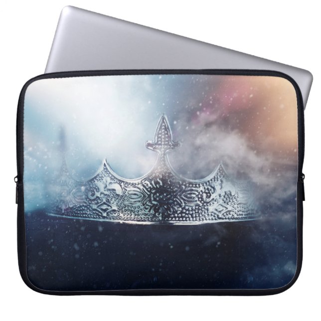 Beautiful queen and king crown laptop sleeve (Front)