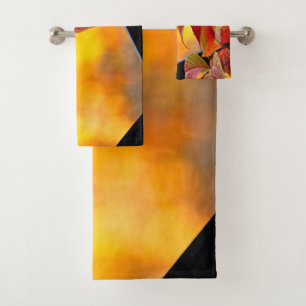 Beautiful red vine leaves in the autumn garden bath towel set