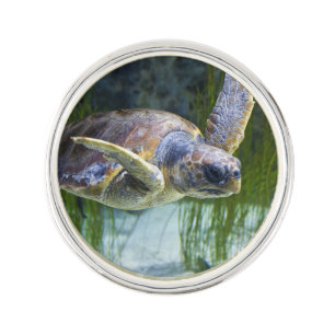 Beautiful Sea Turtle Swimming Lapel Pin