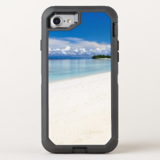 Beautiful white sand beach and turquoise ocean OtterBox defender iPhone SE/8/7 case