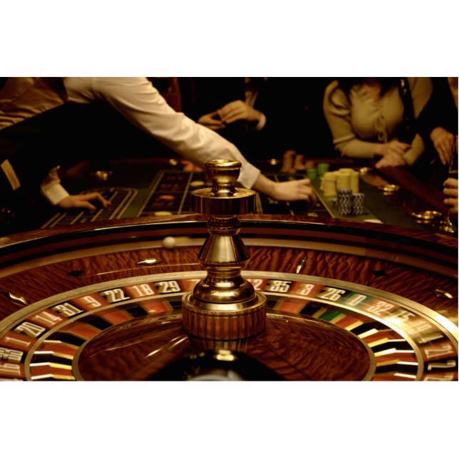 Beautiful Wooden Roulette Wheel Statuette (Front)