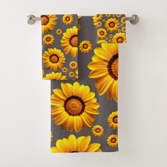 Beautiful yellow flowers on gray background  bath towel set (Insitu)