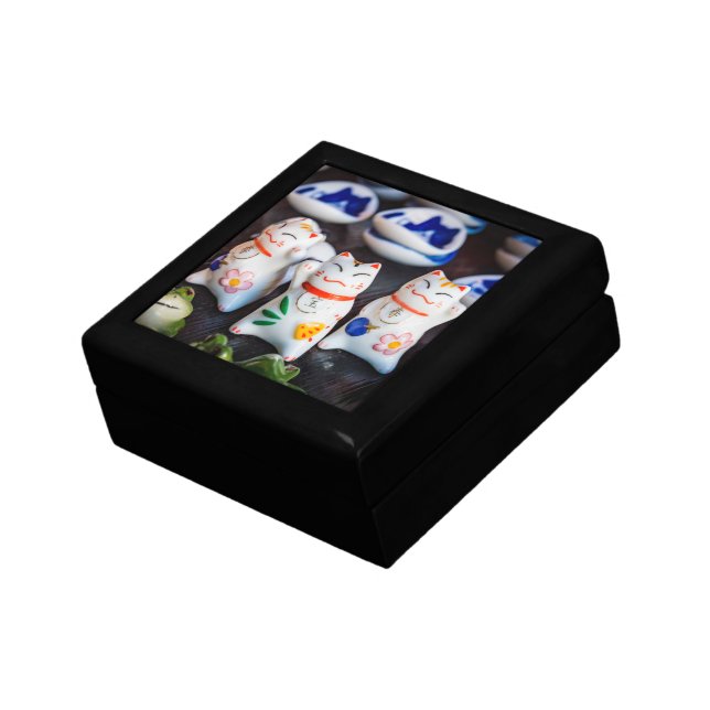 Beckoning cat figurines gift box (Side)