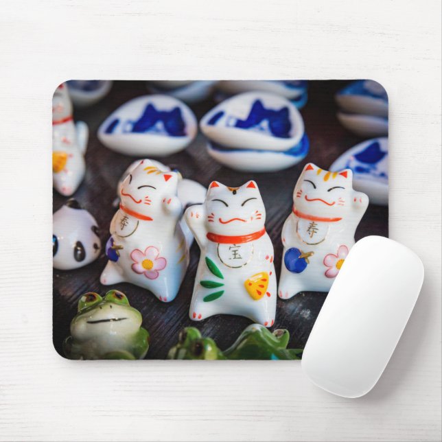 Beckoning cat figurines mouse pad (With Mouse)