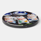 Beckoning cat figurines wireless charger (Front 2)