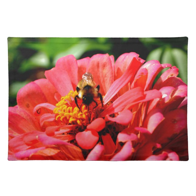 Bee and coral zinnia placemat (Front)