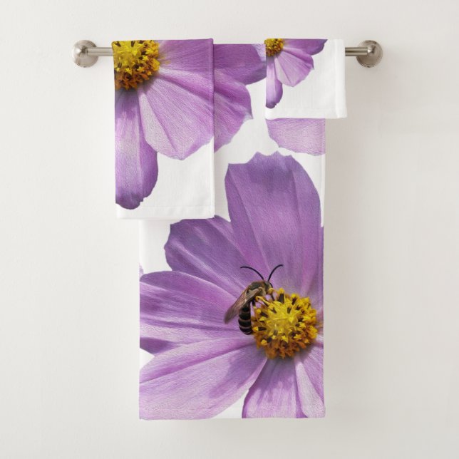 Bee on purple flower bath towel set (Insitu)