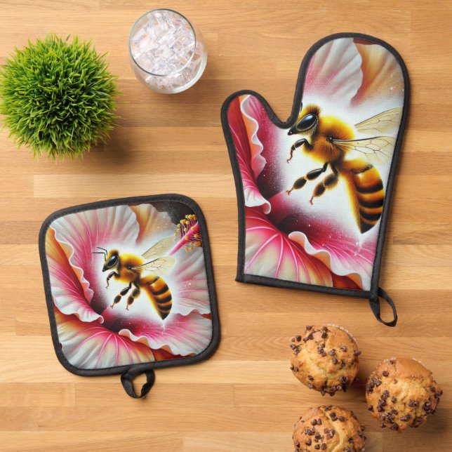 Bee Pollinating a Blooming Hibiscus Flower Oven Mitt & Pot Holder Set (Top Down)