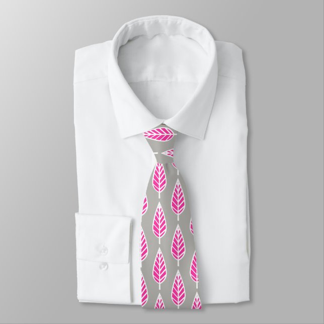 Beech leaf pattern - Fuchsia pink and silver Tie (Tied)