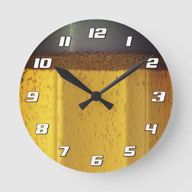 Beer Mug with Bubbles and Foam with Numbers Round Clock (Front)