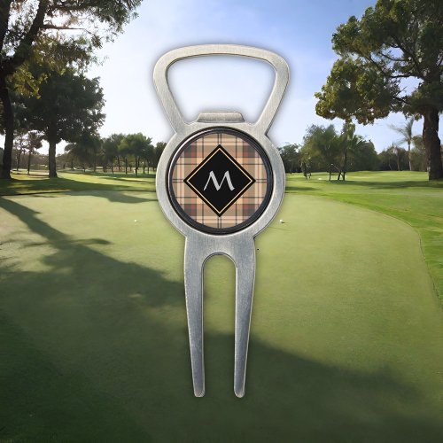 Beige and Brown Tartan Divot Tool