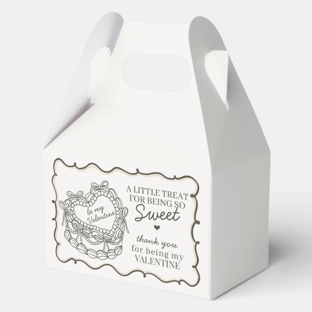 Beige Bow Heart Coquette Cake Valentine Party Favor Boxes (Front)