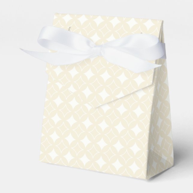 Beige shippo pattern favor boxes (Front Side)
