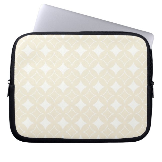 Beige shippo pattern laptop sleeve (Front)