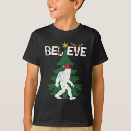Believe Bigfoot Sasquatch Yeti Christmas Hat T-Shirt