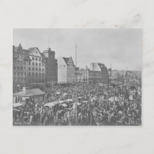 Bergen Torvet Vintage Postcard