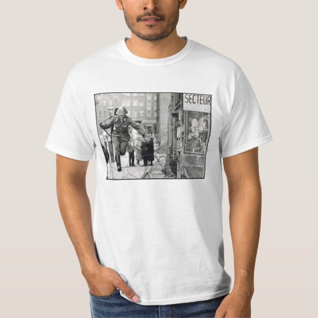 Berlin Wall 1961 T-Shirt (Front)