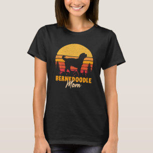 Bernedoodle Mom Mama Vintage Retro Dog Women T-Shirt