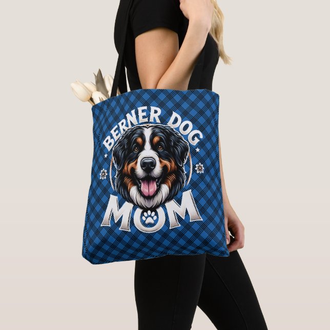 Berner Dog Mom: Mother's day gift for Bernese Mama Tote Bag (Close Up)