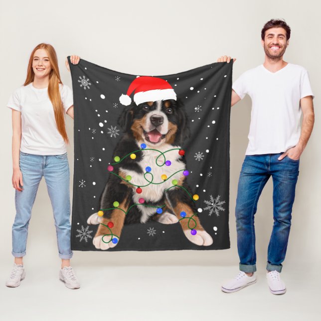 Bernese Mountain Dog Lights Christmas Matching Fam Fleece Blanket (In Situ)