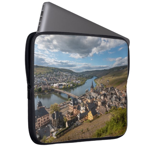 Bernkastel-Kues Laptop Sleeve (Front Right)