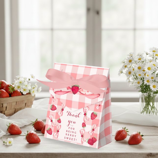 Berry First Birthday Red Gingham Bows Square Favor Boxes (Berry First Birthday Red Gingham Bows Square Favor Boxes-Tent 4x2x5)