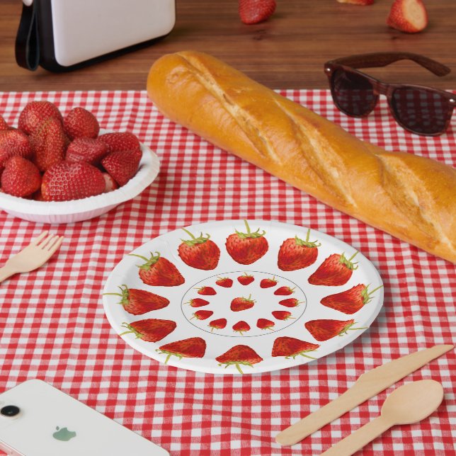 Berrylicious Strawberries Strawberry Circles Party Paper Plates (Picnic)