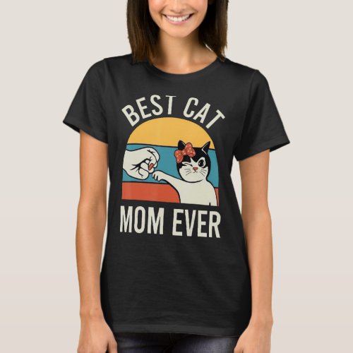 Best Cat Mom Ever Vintage Retro Cat Mommy Cat Moth T_Shirt