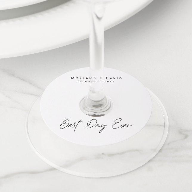 Best Day Ever Minimalist Clean Simple Wedding Day Wine Glass Tag (Close Up)