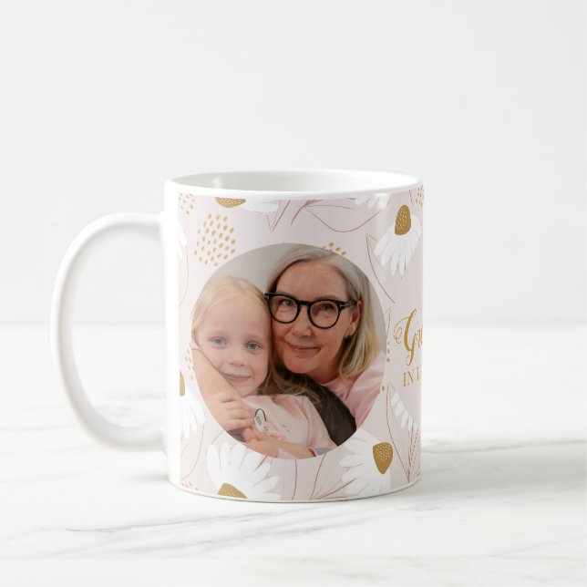 Best Grandma Mug, Daisy Floral Grandma Gift Coffee Mug (Left)