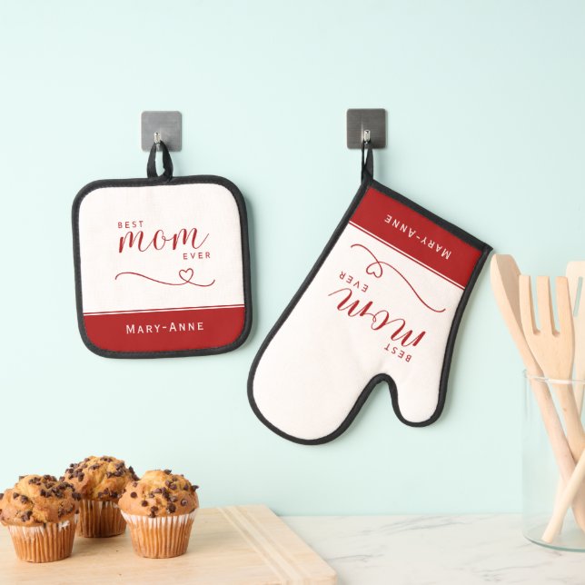 Best Mom Ever red and white Oven Mitt & Pot Holder Set (Insitu(Hanging))