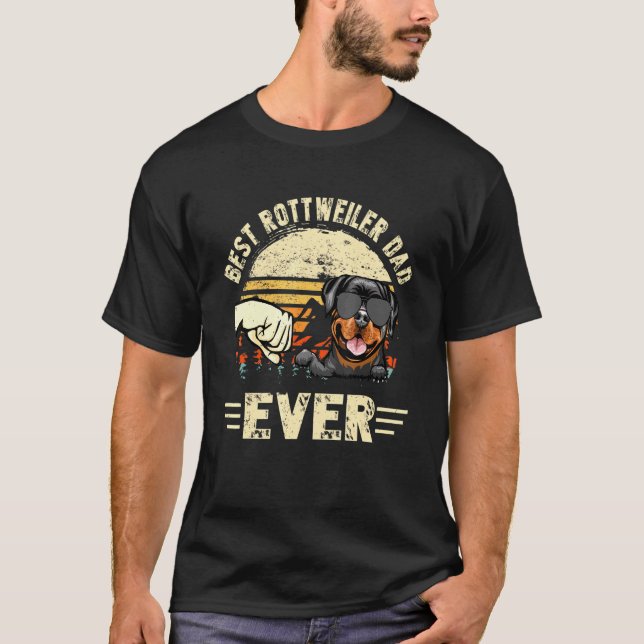 Best Rottweiler Dad Ever Sunset Retro Fathers Day T-Shirt (Front)