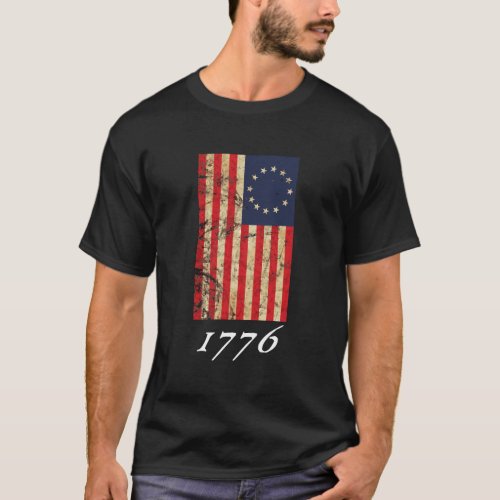 Betsy Ross Flag 1776 Vintage Revolutionary Flag T_Shirt