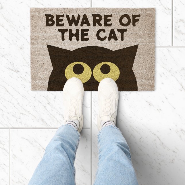 Beware of the cat cute coir fiber doormat design (Insitu)