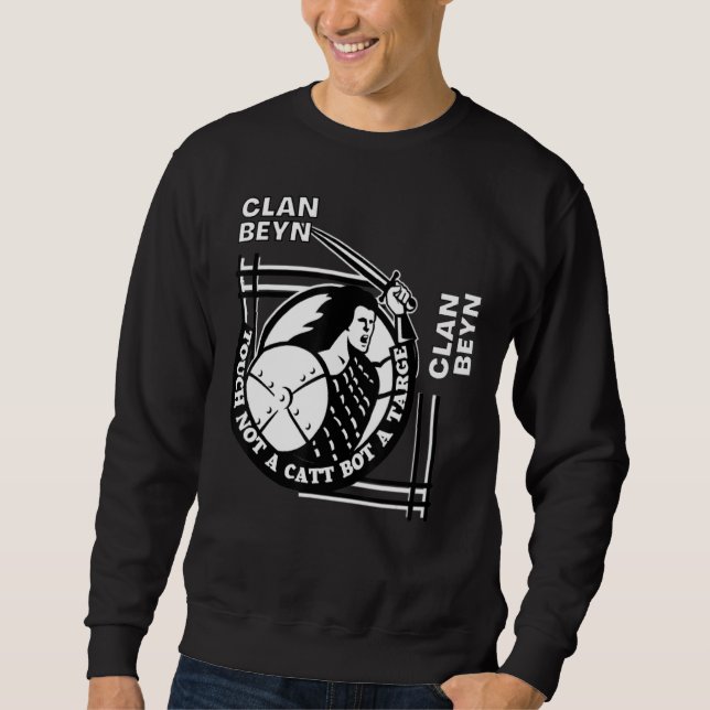 Beyn Clan Gaelic Motto Swordsman Sweatshirt (Front)