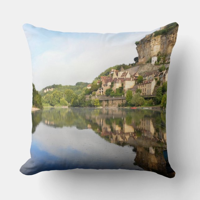 Beynac-et-Cazenac and Dordogne river pillow (Front)
