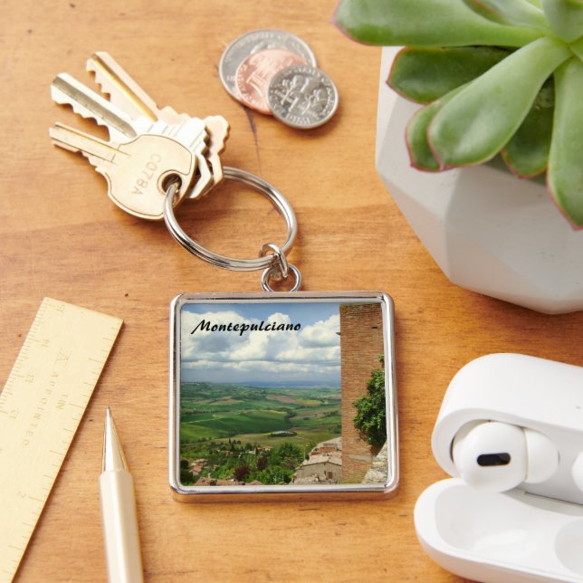 Beyond the Rooftops 2 Keychain (Desk)