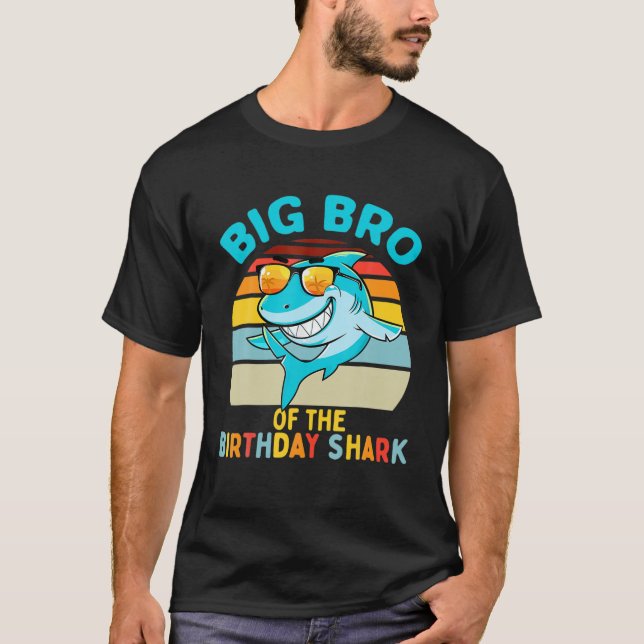 Big Bro Of The Shark Birthday Brother Matching Fam T-Shirt (Front)